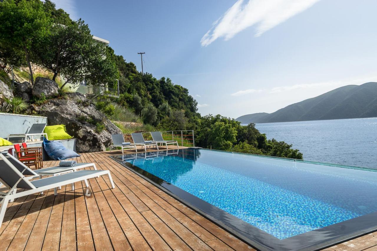 Soul Beach Suites Vassiliki Esterno foto
